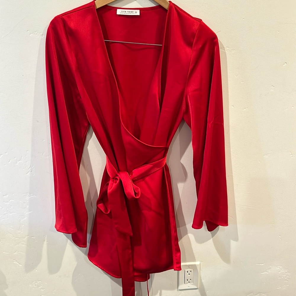 Red wrap silky dress. Sz M